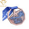 Marathon trägt kundenspezifische Medaillen online zur Schau